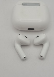 Б/в Навушники Apple airpods 4 01-200894125