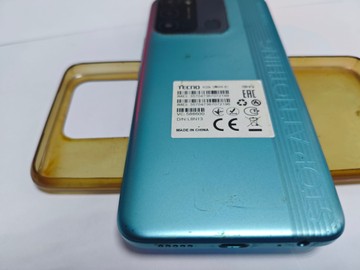 Б/у Мобільний телефон Tecno spark 8c kg5k 4/128gb 01-200976620