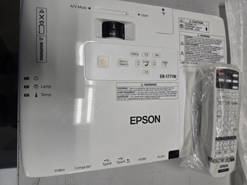 Б/в Проектор Epson h477b / eb1771w 01-201006134