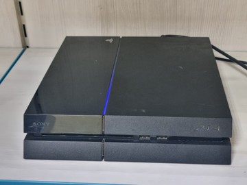 Б/у Игровая приставка Sony playstation 4 500gb 01-200995132