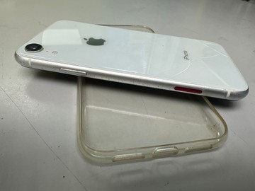 Б/в Мобільний телефон Apple iphone xr 128gb 01-201043975