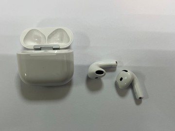 Б/в Навушники Apple airpods 4 01-201085991