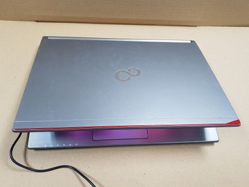 Б/в Ноутбук Fujitsu 14/core i5 6300u ddr3/8gb ddr3/hdd 500 gb/*інтегрована 01-201106298
