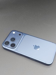 Б/в Мобільний телефон Apple iphone 17 pro 256gb 01-201054271