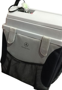 Б/в Автомобільний холодильник Mercedes coolbox, 24l. 01-201156878
