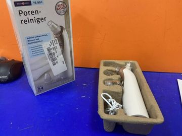 16-000220282: Ideenwelt poren