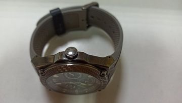 01-200464381: Guess w1048g1