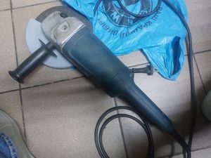 01-200605123: Bosch gws 25-230