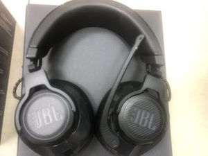 01-200637428: Jbl quantum 610