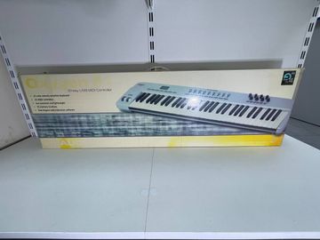 Б/у Midi-клавиатура M-Audio oxygen 61 mkv 01-200635396