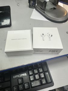 01-200761914: Apple airpods 4