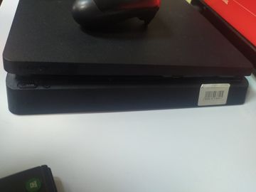 01-200781423: Sony playstation 4 500gb