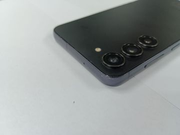 Б/у Мобильний телефон Samsung galaxy s23 8/128gb 01-200764129