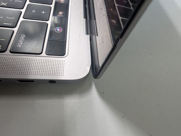 Б/в Ноутбук Apple macbook pro 13.3/ core i7 3.3ghz/ ram16gb/ ssd512gb/ intel iris 550/ touch bar 01-200792546