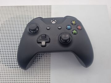 Б/у Игровая приставка Microsoft xbox one s 500gb 01-200775429