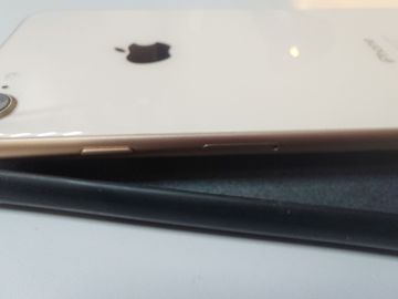 Б/в Мобільний телефон Apple iphone 8 64gb 01-200814933