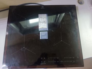 Б/в Варильна поверхня Electrolux ipes6452kf 01-200824615