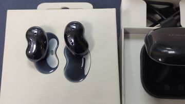Б/у Наушники Samsung galaxy buds live 01-200824512