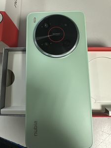 Б/в Мобільний телефон Zte nubia v70 max 6/128gb 01-200828543