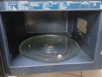 Б/в Мікрохвильова піч Samsung me83krs-1 01-200833575