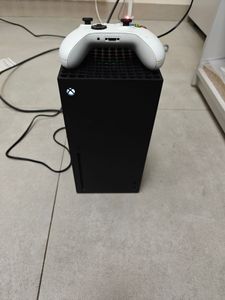 Б/в Ігрова приставка Microsoft xbox series x 1tb 01-200836058