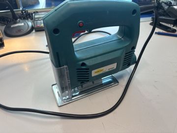 Б/в Електролобзик Komfort sp883 01-200848810