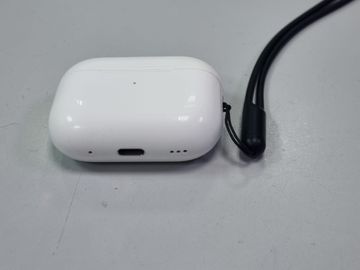 Б/в Навушники Apple airpods pro 2nd generation with magsafe charging case usb-c 01-200824657