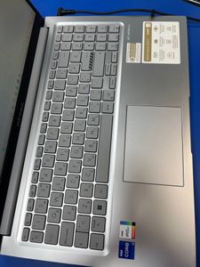Б/в Ноутбук Asus 15/core i7-1255u ddr5/16gb ddr5/hdd *відсутній/ssd 1000 gb/*інтегрована 01-200867056
