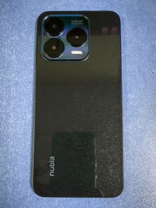 Б/у Мобильный телефон Zte nubia v70 design 8/256gb 01-200871967