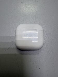 Б/в Навушники Apple airpods 4 01-200886100