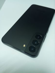 Б/в Мобільний телефон Samsung galaxy s22+ 8/256gb 01-200893856