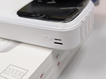 Б/в Повербанк Zuzg zp-c004p 01-200902930