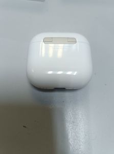 Б/у Наушники Apple airpods 4 with active noise cancellation 01-200909027