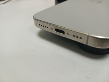 Б/в Мобільний телефон Apple iphone 16 pro 256gb 01-200916164