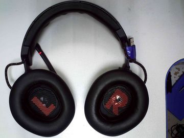 Б/в Навушники Jbl quantum 610 01-200915724