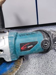 Б/у Угловая шлифмашина Mega ws 23-230lp 01-200920434