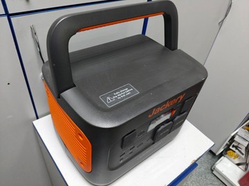 Б/в Зарядна станція Jackery explorer 1000 pro 01-200923721