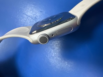 Б/в Смарт-годинник Apple watch series 9 gps 41mm aluminum case 01-200848766