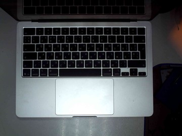 Б/в Ноутбук Apple macbook air 13,6" 2025 mc6t4 / apple m4/ 8 core gpu/ ram 16gb/ ssd 256gb/ a3240 01-200962985