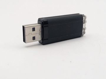 Б/в Usb-флешка Verico 32gb usb2.0 01-201002071