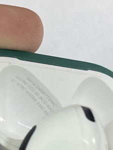 Б/в Навушники Apple airpods 4 with active noise cancellation 01-201007707