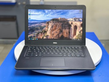 Dell 14/core i3 6006u ddr3/8gb ddr3/hdd *відсутній/ssd 240 gb/*інтегрована