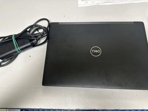 Б/в Ноутбук Dell 12/core i5 8350u ddr4/8gb ddr4/hdd *відсутній/ssd 256 gb/*інтегрована 01-201052574
