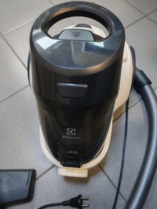Б/в Пилосос Electrolux ec41-2sw 01-201064980