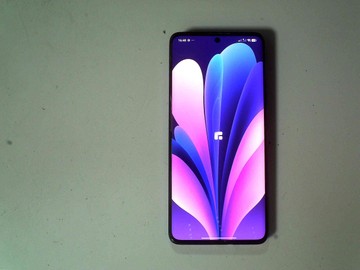 Б/у Мобільний телефон Xiaomi redmi note 13 pro+ 5g 8/256gb 01-201123526