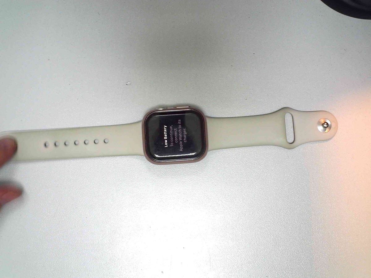 Apple watch series 9 gps 41mm aluminum case w. s. loop