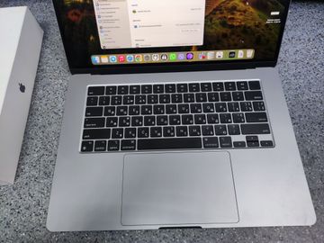 01-200605038: Apple macbook air 15" m3 2024