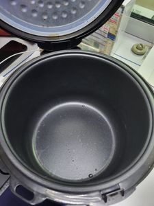 Б/в Мультиварка Holmer hmc-31ss 01-200620937