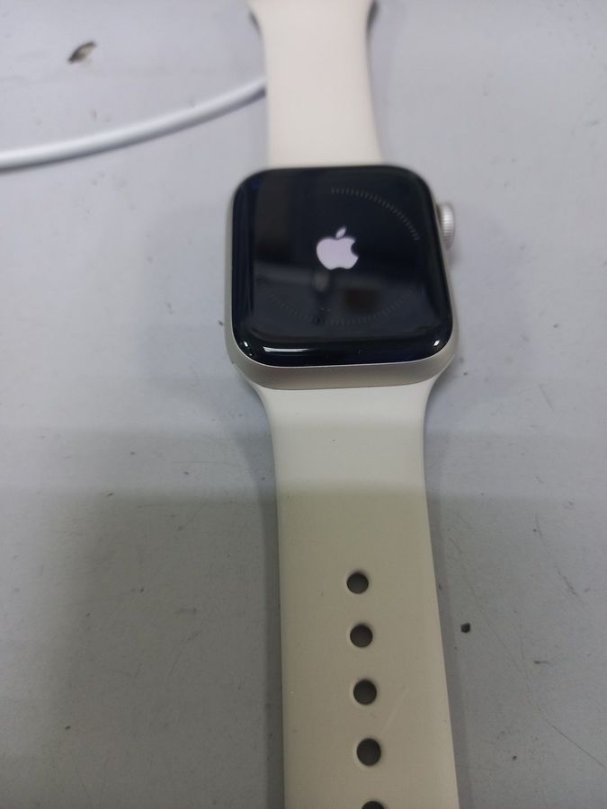 watch se 2 gps 40mm aluminium case