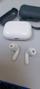 01-200771686: Apple airpods pro 2nd generation